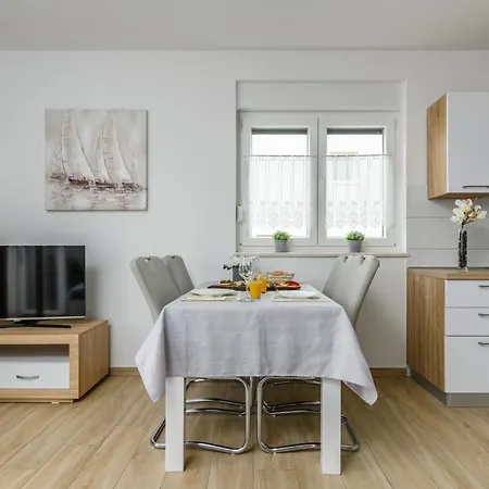 Kate Апартаменты *